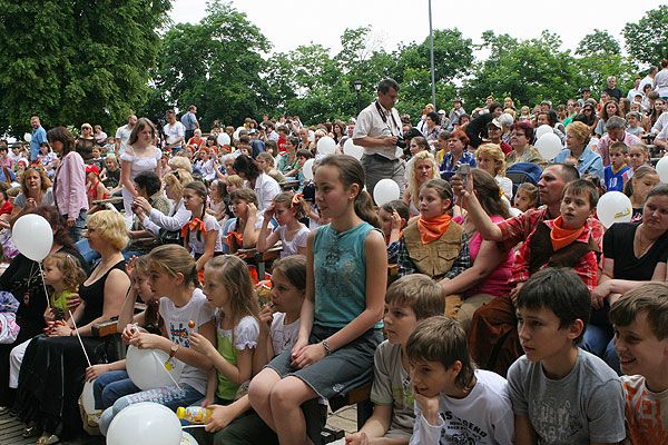 Детский концерт в Мариинском парке